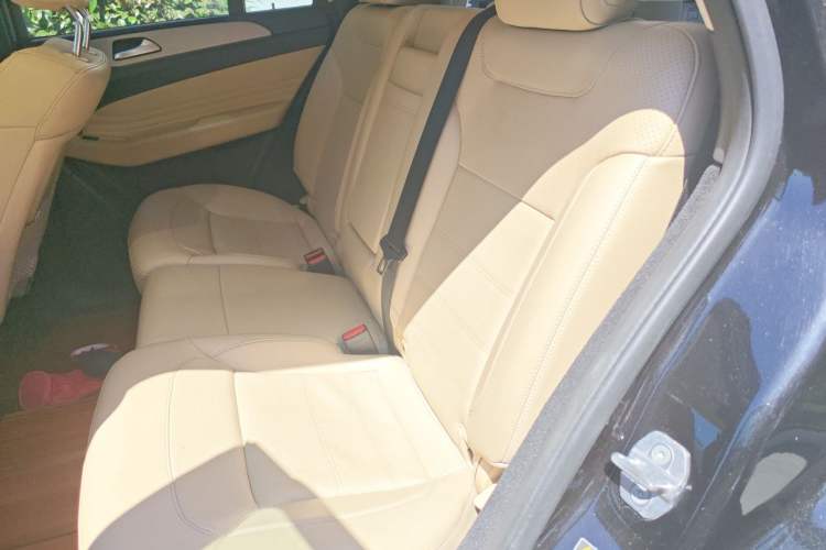 Used Mercedes-Benz GLE Coupe 2018 GLE 320 4MATIC Coupe SUV Left Rear Seat