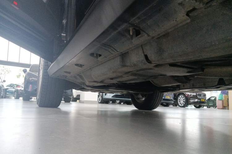 Used Mercedes-Benz GLE Coupe 2018 GLE 320 4MATIC Coupe SUV Left Side Sill