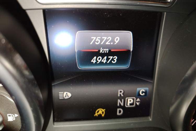 Used Mercedes-Benz GLE Coupe 2018 GLE 400 4MATIC Coupe SUV Odometer Close Up