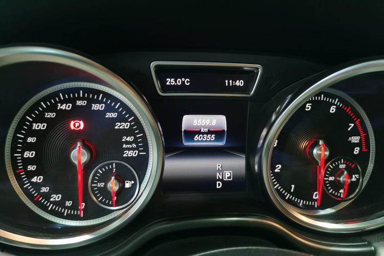 Used Mercedes-Benz GLE Coupe 2018 GLE 320 4MATIC Coupe SUV Odometer Close Up