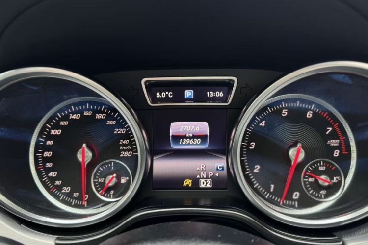 Used Mercedes-Benz GLE Coupe 2018 GLE 320 4MATIC Coupe SUV Odometer Close Up