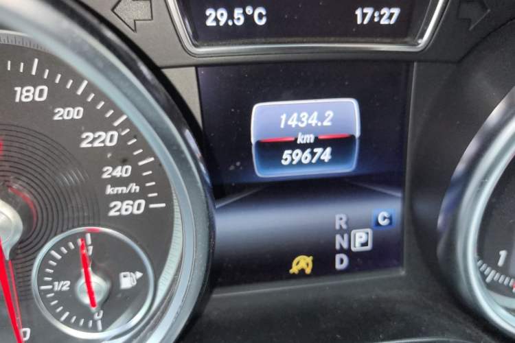 Used Mercedes-Benz GLE Coupe 2018 GLE 320 4MATIC Coupe SUV Odometer Close Up