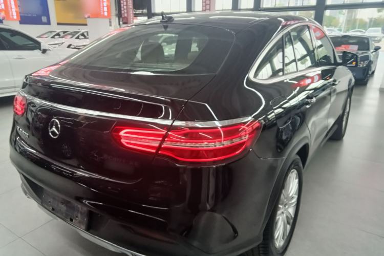 Used Mercedes-Benz GLE Coupe 2018 GLE 320 4MATIC Coupe SUV Rear Right 45 Deg