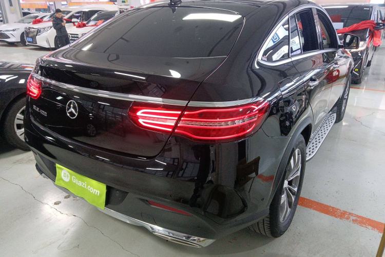 Used Mercedes-Benz GLE Coupe 2018 GLE 400 4MATIC Coupe SUV Rear Right 45 Deg