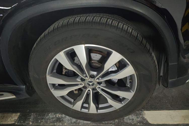 Used Mercedes-Benz GLE Coupe 2018 GLE 400 4MATIC Coupe SUV Right Front Wheel Hub