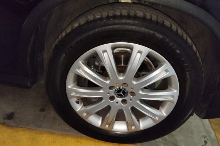 Used Mercedes-Benz GLE Coupe 2018 GLE 320 4MATIC Coupe SUV Right Front Wheel Hub