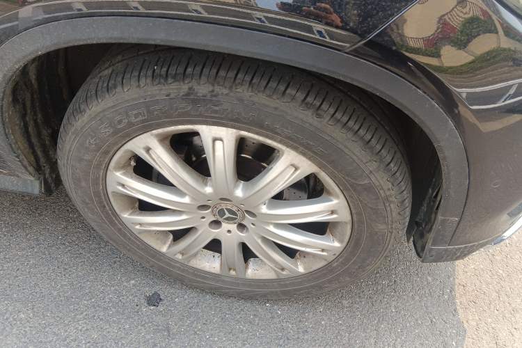 Used Mercedes-Benz GLE Coupe 2018 GLE 320 4MATIC Coupe SUV Right Front Wheel Hub
