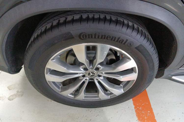 Used Mercedes-Benz GLE Coupe 2018 GLE 400 4MATIC Coupe SUV Right Rear Wheel Hub