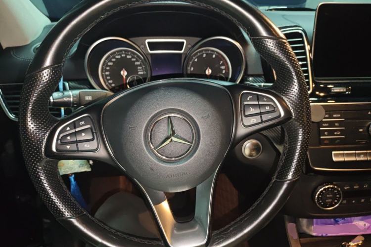 Used Mercedes-Benz GLE Coupe 2018 GLE 400 4MATIC Coupe SUV Steering Wheel