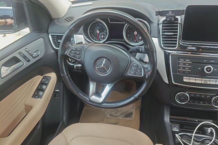 Used Mercedes-Benz GLE Coupe 2018 GLE 320 4MATIC Coupe SUV Steering Wheel
