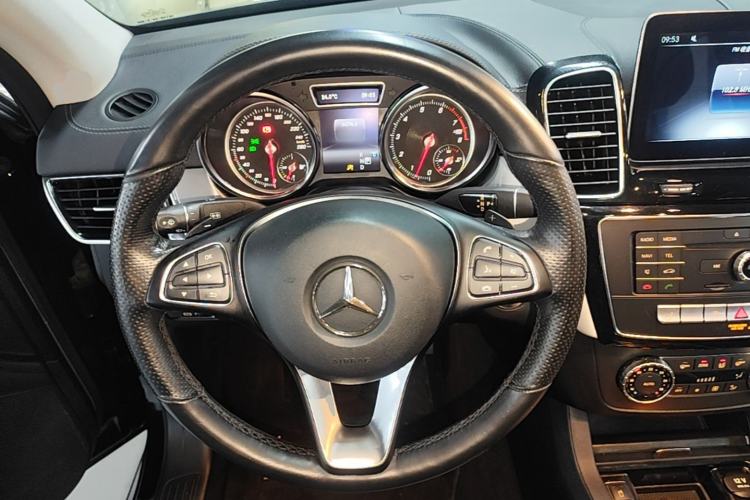 Used Mercedes-Benz GLE Coupe 2018 GLE 320 4MATIC Coupe SUV Steering Wheel