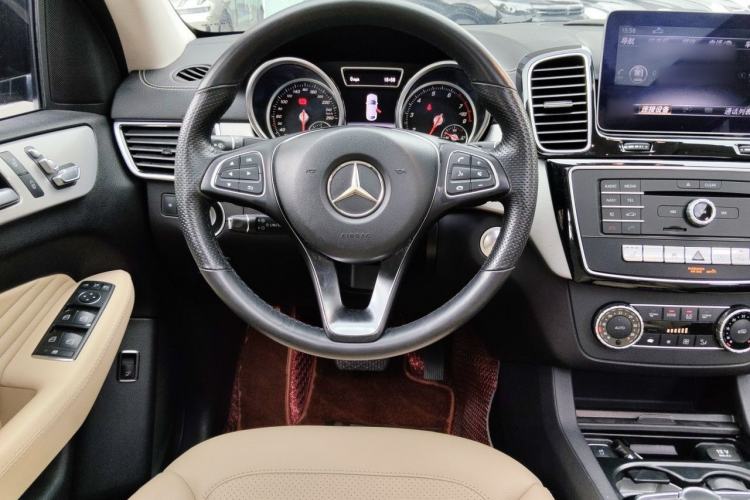 Used Mercedes-Benz GLE Coupe 2018 GLE 320 4MATIC Coupe SUV Steering Wheel
