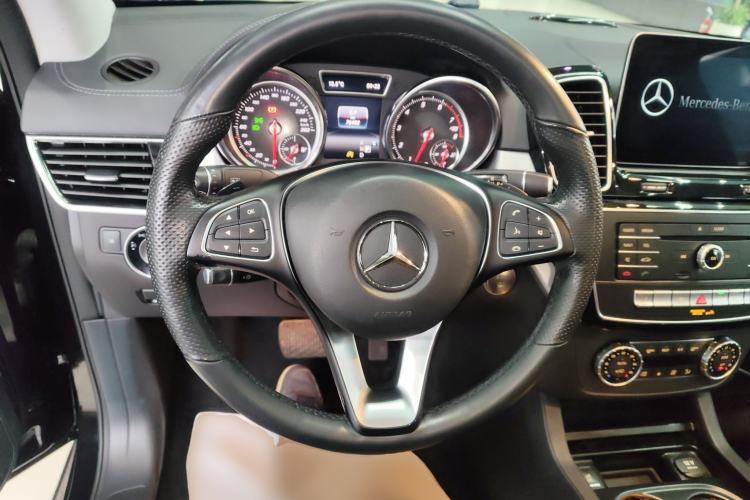Used Mercedes-Benz GLE Coupe 2018 GLE 400 4MATIC Coupe SUV Steering Wheel