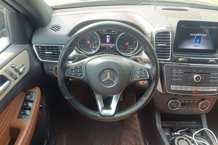 Used Mercedes-Benz GLE Coupe 2018 GLE 320 4MATIC Coupe SUV Steering Wheel