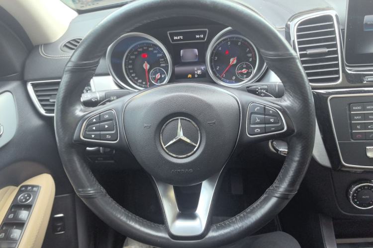 Used Mercedes-Benz GLE Coupe 2018 GLE 320 4MATIC Coupe SUV Steering Wheel