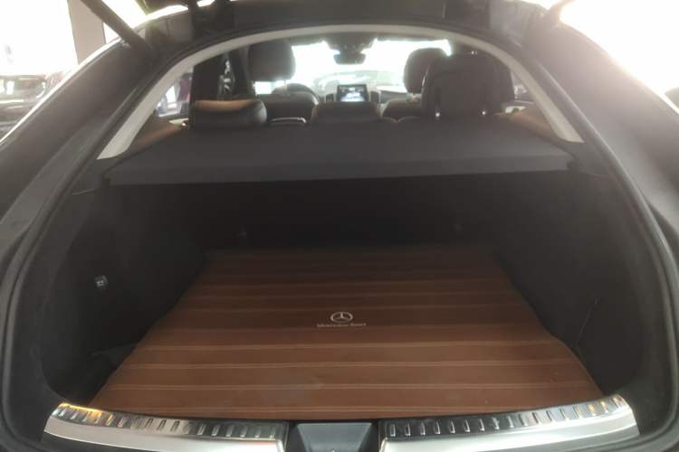 Used Mercedes-Benz GLE Coupe 2018 GLE 320 4MATIC Coupe SUV Trunk