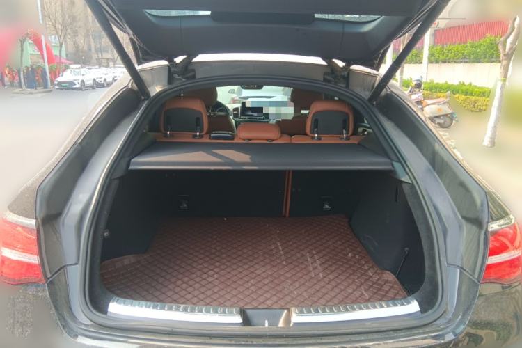 Used Mercedes-Benz GLE Coupe 2018 GLE 320 4MATIC Coupe SUV Trunk