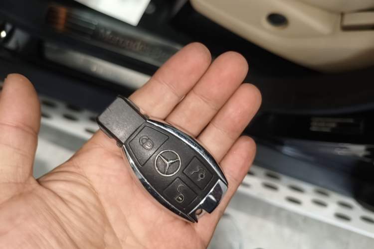 Used Mercedes-Benz GLE Coupe 2018 GLE 320 4MATIC Coupe SUV Vehicle Key