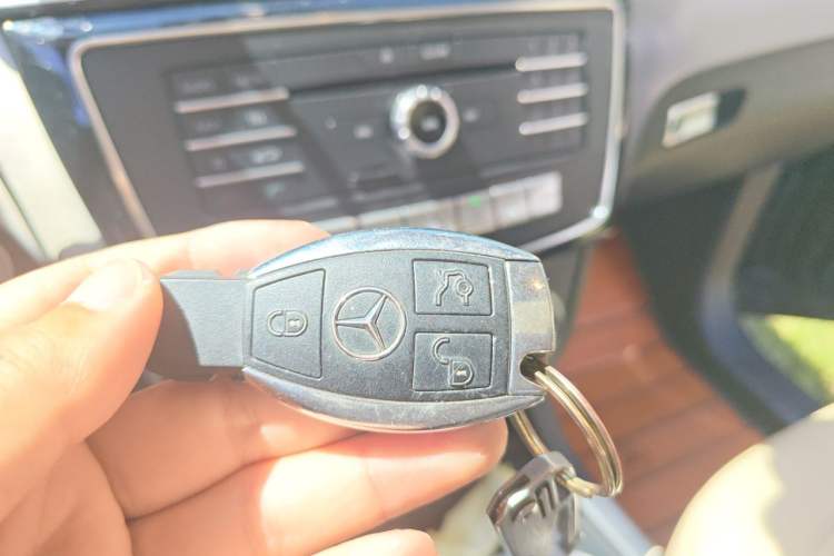 Used Mercedes-Benz GLE Coupe 2018 GLE 320 4MATIC Coupe SUV Vehicle Key