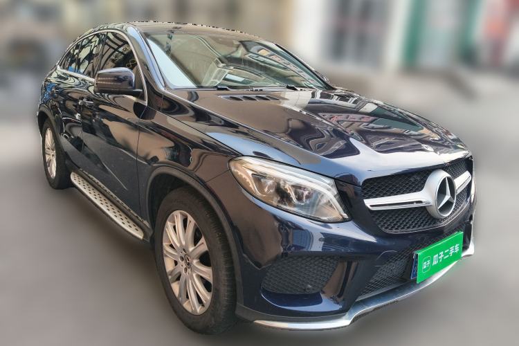 Used Mercedes-Benz GLE Coupe 2018 GLE 320 4MATIC Coupe SUV Front Right 45 Deg
