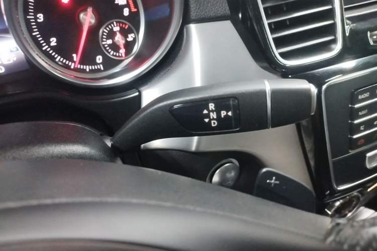 Used Mercedes-Benz GLE Coupe 2018 GLE 320 4MATIC Coupe SUV Gear Lever