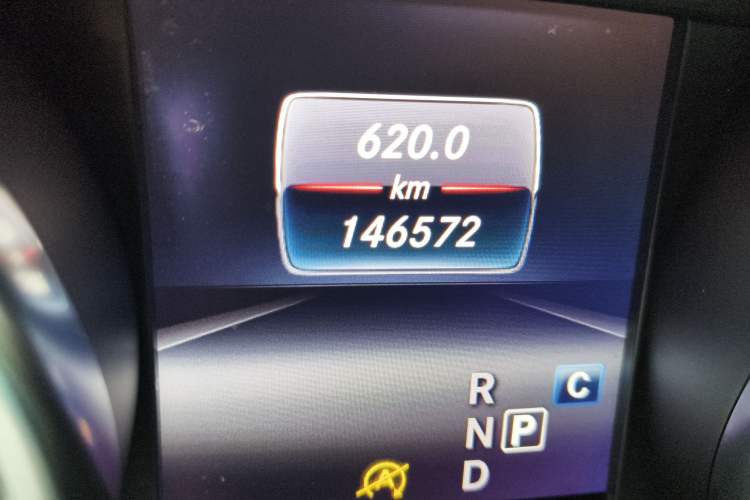 Used Mercedes-Benz GLE Coupe 2018 GLE 320 4MATIC Coupe SUV Odometer Close Up