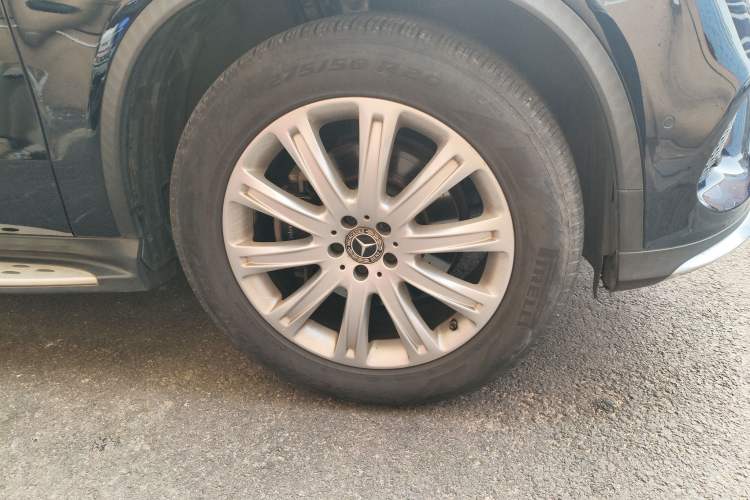 Used Mercedes-Benz GLE Coupe 2018 GLE 320 4MATIC Coupe SUV Right Front Wheel Hub