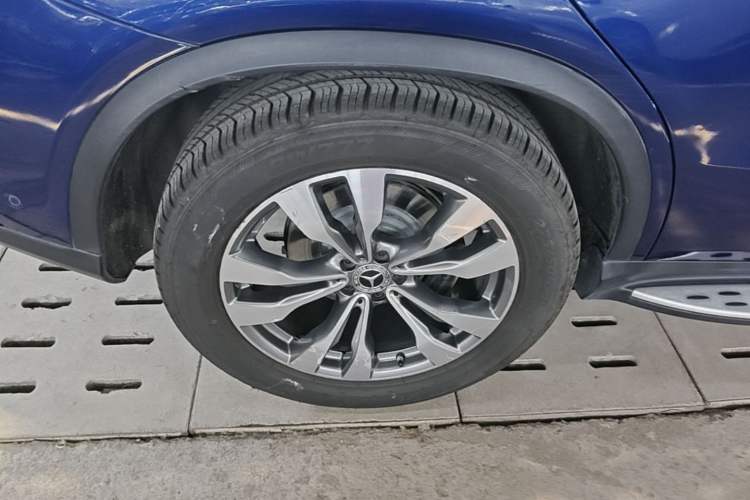 Used Mercedes-Benz GLE Coupe 2018 GLE 400 4MATIC Coupe SUV Right Rear Wheel Hub