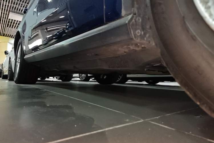 Used Mercedes-Benz GLE Coupe 2018 GLE 320 4MATIC Coupe SUV Right Side Sill