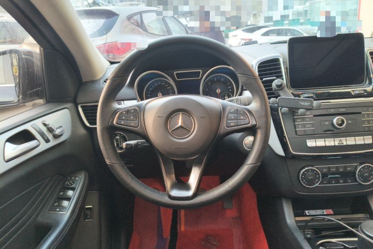 Used Mercedes-Benz GLE Coupe 2018 GLE 320 4MATIC Coupe SUV Steering Wheel