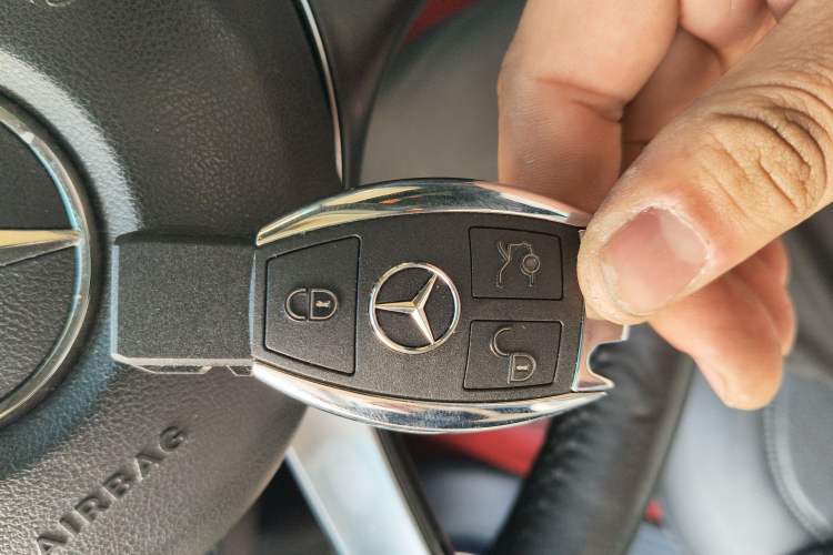 Used Mercedes-Benz GLE Coupe 2018 GLE 320 4MATIC Coupe SUV Vehicle Key