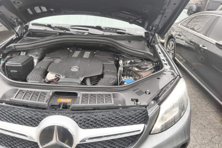Used Mercedes-Benz GLE Coupe 2018 GLE 320 4MATIC Coupe SUV Engine Bay Left
