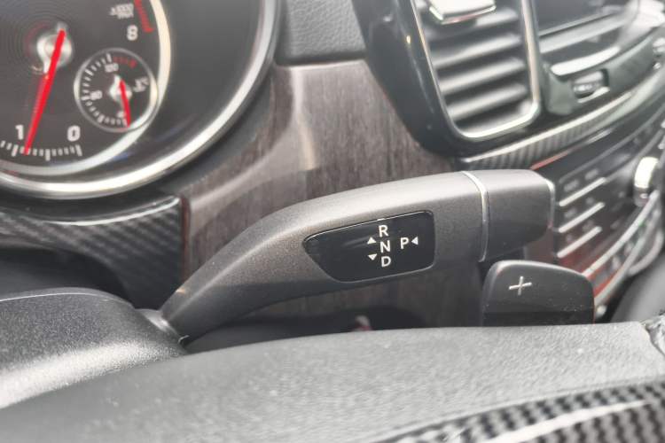 Used Mercedes-Benz GLE Coupe 2018 GLE 320 4MATIC Coupe SUV Gear Lever