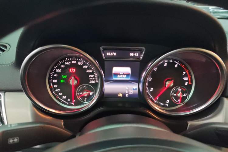 Used Mercedes-Benz GLE Coupe 2018 GLE 320 4MATIC Coupe SUV Instrument Cluster