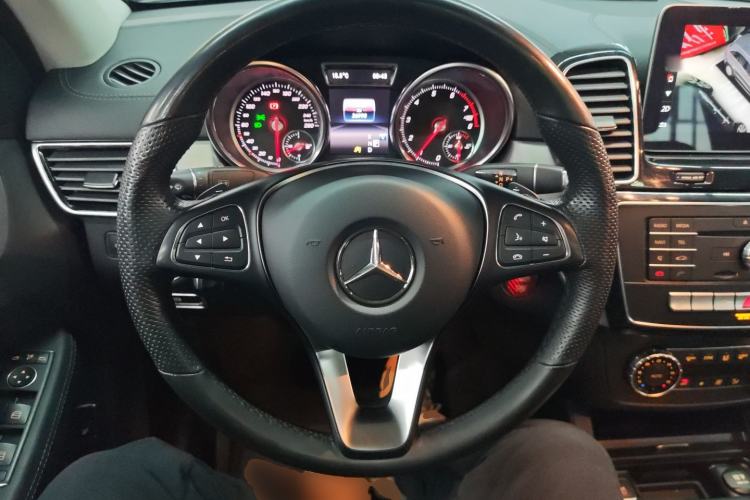 Used Mercedes-Benz GLE Coupe 2018 GLE 320 4MATIC Coupe SUV Steering Wheel