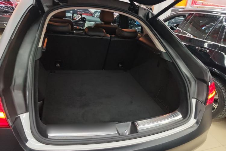 Used Mercedes-Benz GLE Coupe 2018 GLE 320 4MATIC Coupe SUV Trunk