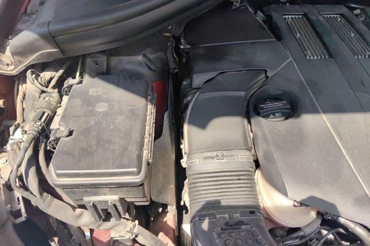Used Mercedes-Benz GLE Coupe 2018 GLE 400 4MATIC Coupe SUV Engine Bay Right