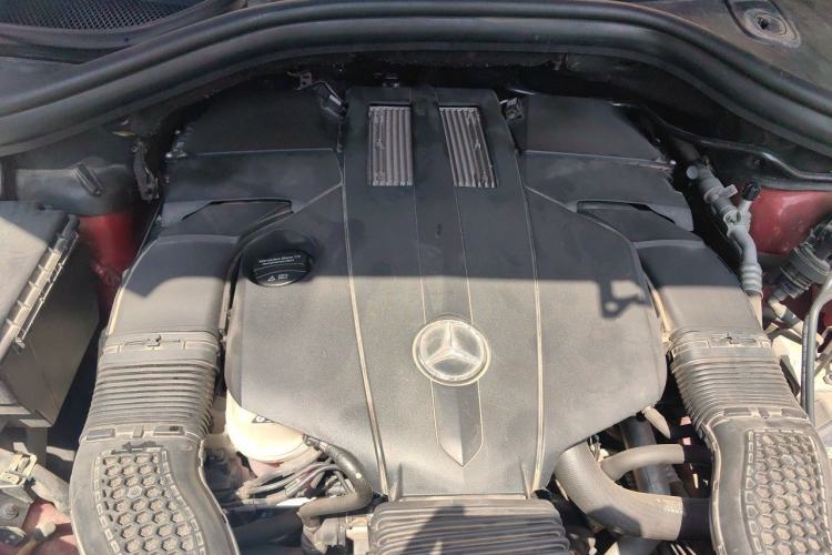 Used Mercedes-Benz GLE Coupe 2018 GLE 400 4MATIC Coupe SUV Engine Bay