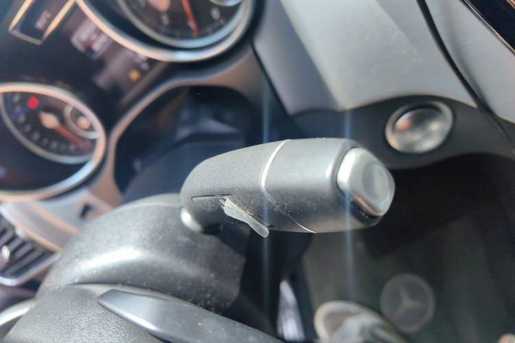 Used Mercedes-Benz GLE Coupe 2018 GLE 400 4MATIC Coupe SUV Gear Lever