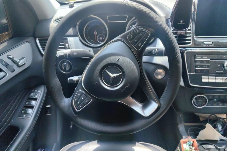 Used Mercedes-Benz GLE Coupe 2018 GLE 400 4MATIC Coupe SUV Steering Wheel