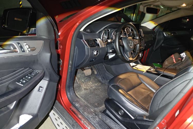 Used Mercedes-Benz GLE Coupe 2018 GLE 320 4MATIC Coupe SUV Driver Seat