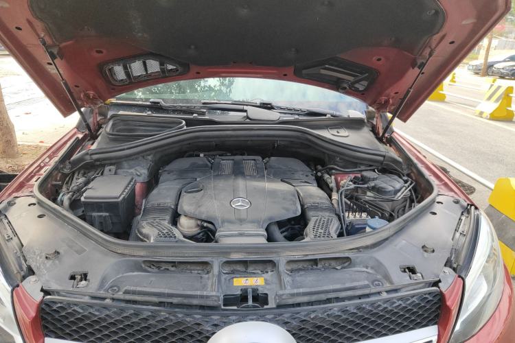 Used Mercedes-Benz GLE Coupe 2018 GLE 400 4MATIC Coupe SUV Engine Bay