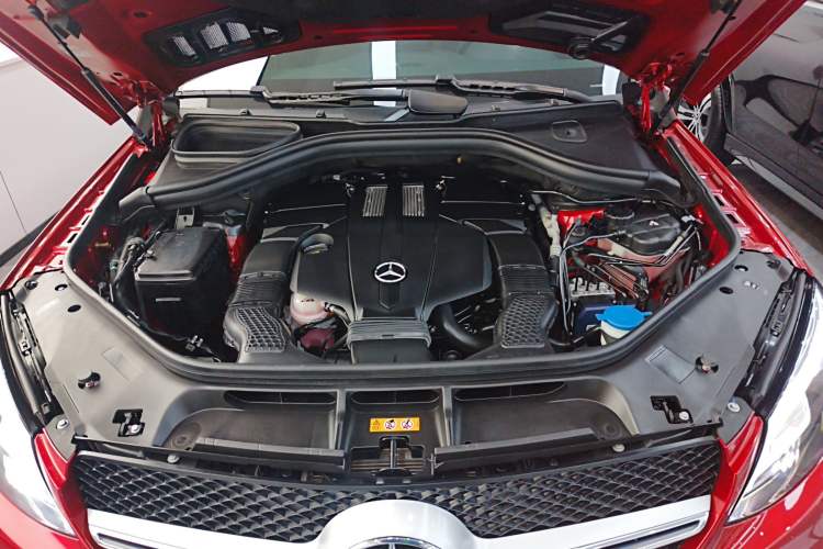Used Mercedes-Benz GLE Coupe 2018 GLE 320 4MATIC Coupe SUV Engine Bay