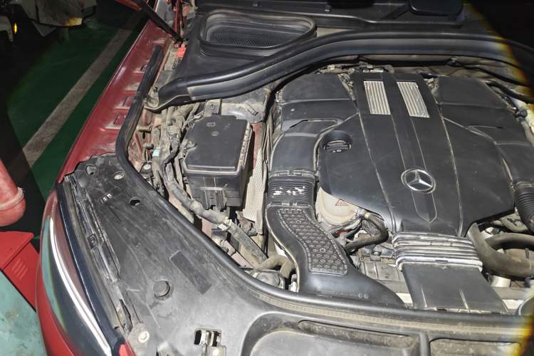 Used Mercedes-Benz GLE Coupe 2018 GLE 320 4MATIC Coupe SUV Engine Bay Right