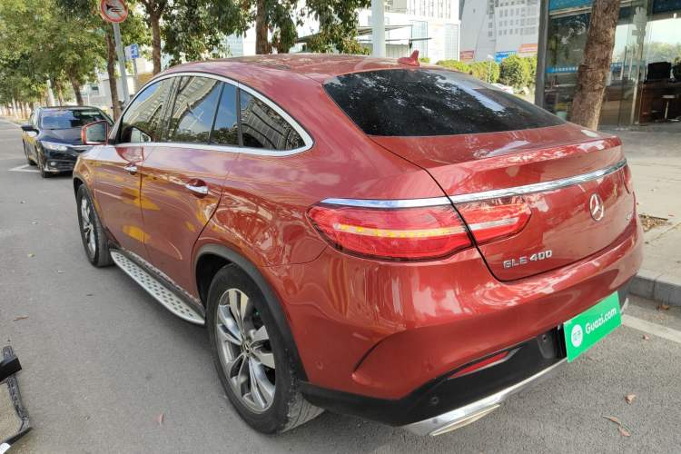 Used Mercedes-Benz GLE Coupe 2018 GLE 400 4MATIC Coupe SUV Exterior 2