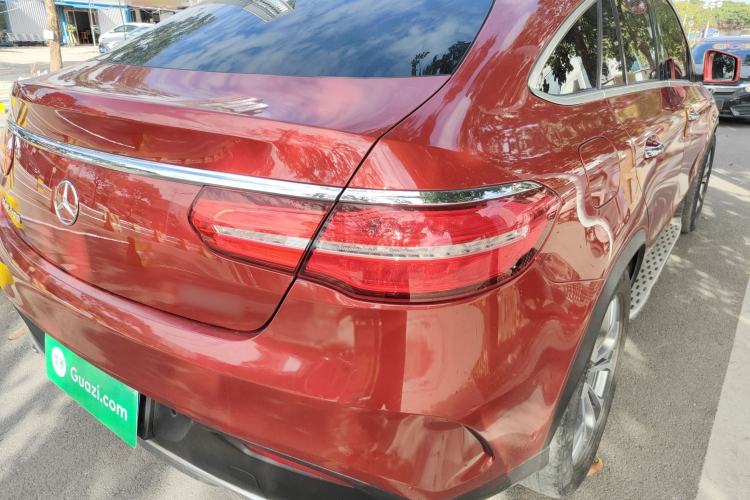 Used Mercedes-Benz GLE Coupe 2018 GLE 400 4MATIC Coupe SUV Exterior 3