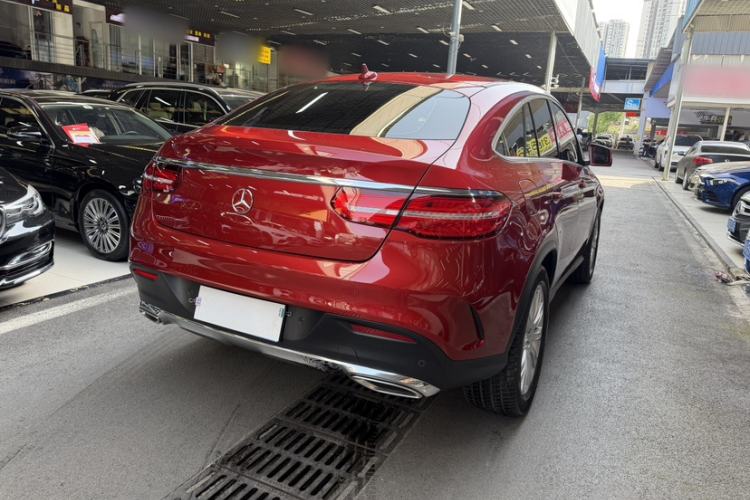 Used Mercedes-Benz GLE Coupe 2018 GLE 320 4MATIC Coupe SUV Exterior 4
