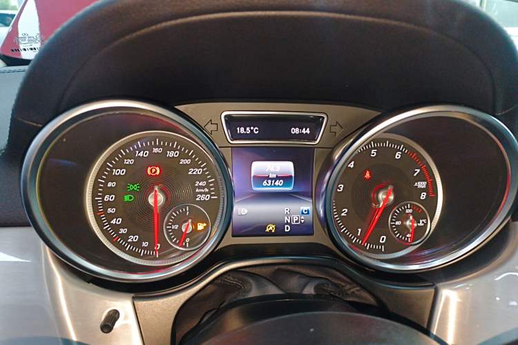 Used Mercedes-Benz GLE Coupe 2018 GLE 320 4MATIC Coupe SUV Instrument Cluster