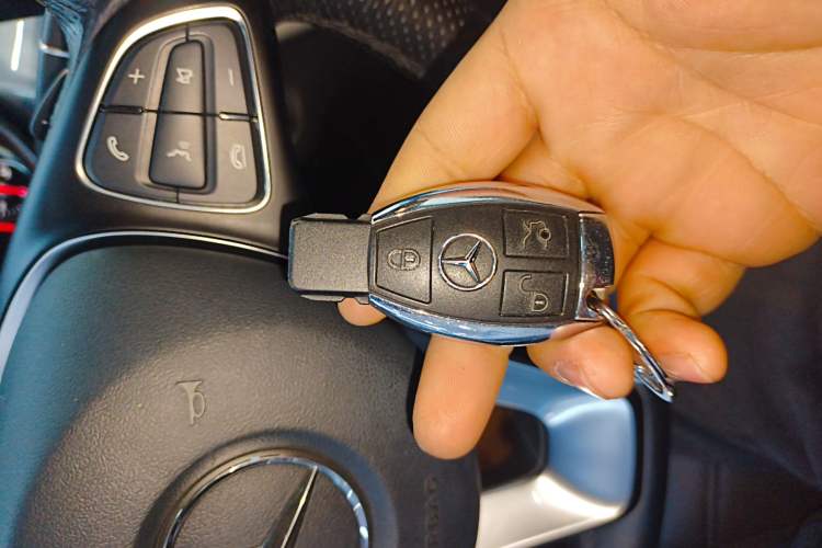Used Mercedes-Benz GLE Coupe 2018 GLE 320 4MATIC Coupe SUV Interior 1