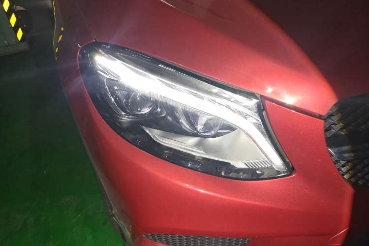 Used Mercedes-Benz GLE Coupe 2018 GLE 320 4MATIC Coupe SUV Right Front Headlight